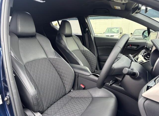 
								TOYOTA C-HR 2021 full									