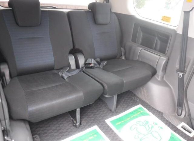 
								TOYOTA VOVY 2008 full									