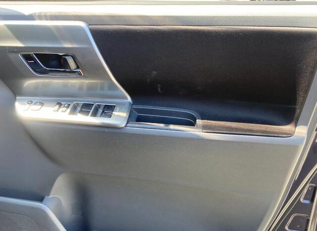 
								TOYOTA VOVY 2009 full									