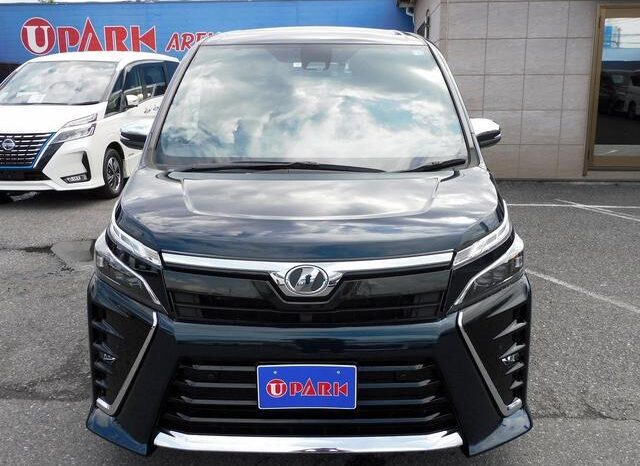 
								TOYOTA VOXY 2021 full									