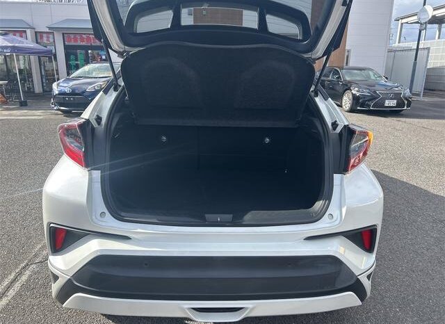 
								TOYOTA C-HR 2017 full									