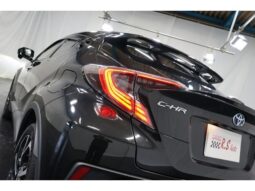 
										TOYOTA C-HR 2018 full									