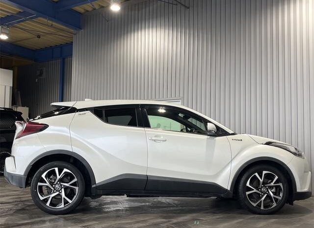 
								TOYOTA C-HR 2018 full									