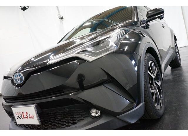 
								TOYOTA C-HR 2019 full									