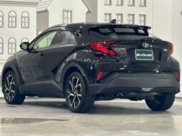 
										TOYOTA C-HR 2021 full									