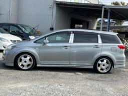 TOYOTA WISH 2009