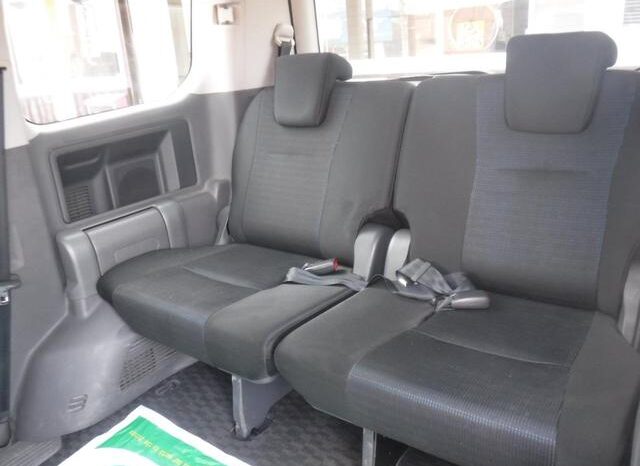 
								TOYOTA VOVY 2008 full									