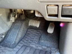 
										TOYOTA VOVY 2009 full									