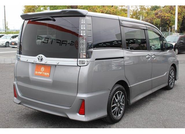 
								TOYOTA VOXY 2016 full									