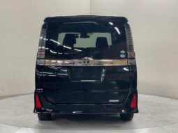 
										TOYOTA VOXY 2019 full									