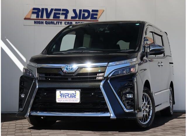 
								TOYOTA VOXY 2021 full									