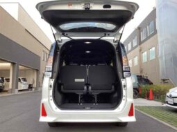 
										TOYOTA VOXY 2021 full									