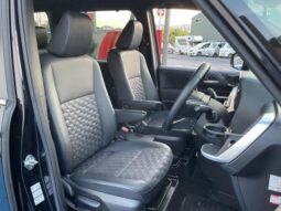 
										TOYOTA VOXY 2022 full									