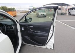 
										TOYOTA C-HR 2019 full									