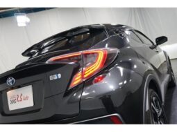 
										TOYOTA C-HR 2018 full									