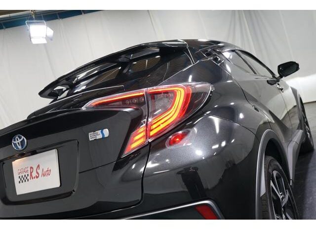 
								TOYOTA C-HR 2018 full									