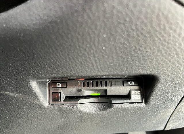 
								TOYOTA C-HR 2022 full									