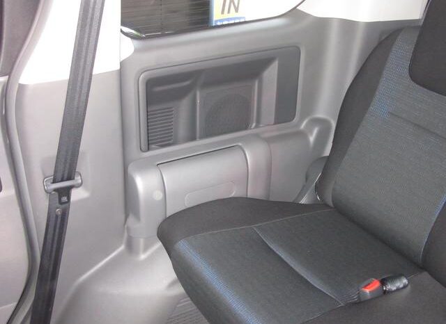 
								TOYOTA VOVY 2008 full									