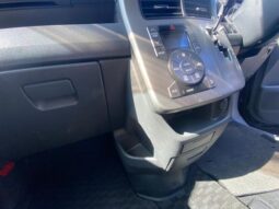 
										TOYOTA VOVY 2009 full									