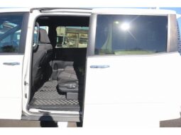 
										TOYOTA VOXY 2019 full									