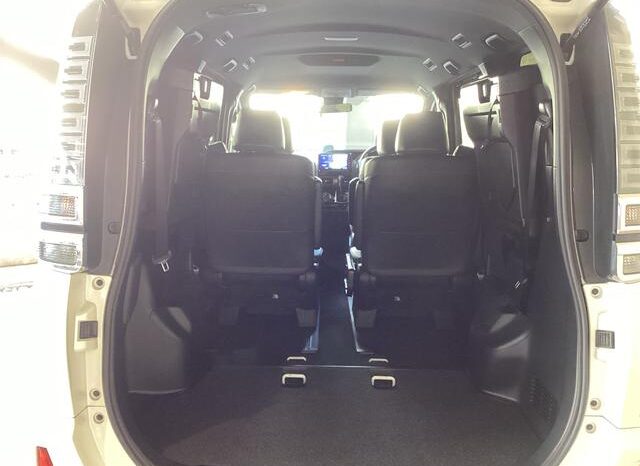 
								TOYOTA VOXY 2021 full									