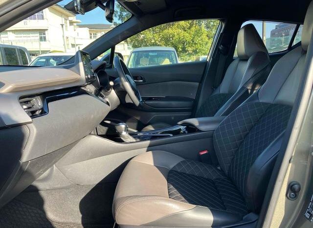 
								TOYOTA C-HR 2019 full									