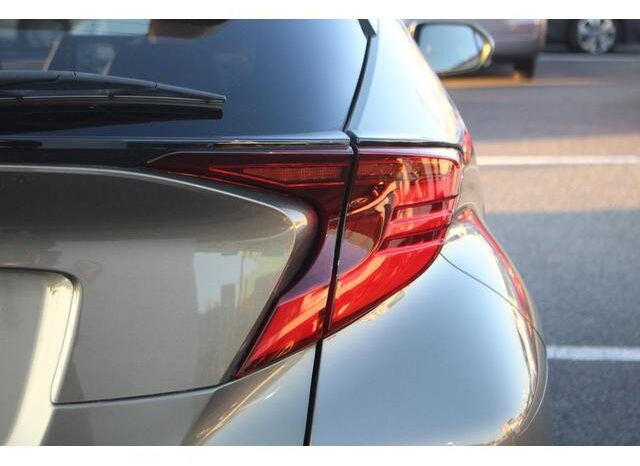 
								TOYOTA C-HR 2020 full									