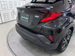 
										TOYOTA C-HR 2021 full									