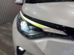 
										TOYOTA C-HR 2021 full									