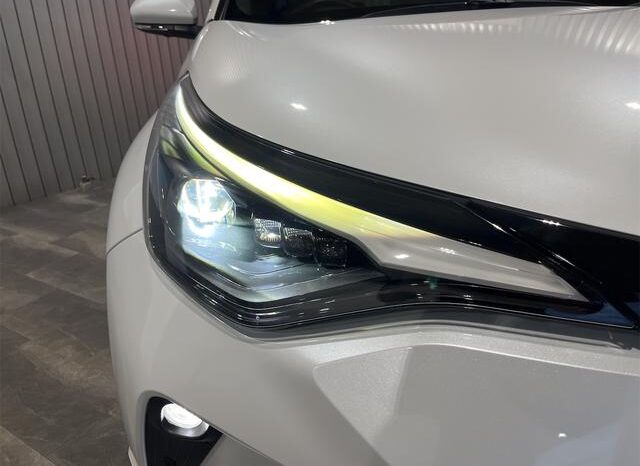 
								TOYOTA C-HR 2021 full									