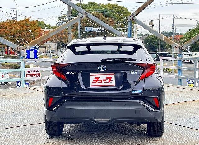 
								TOYOTA C-HR 2022 full									