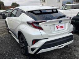 
										TOYOTA C-HR 2016 full									