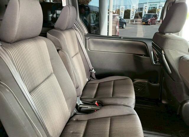 
								TOYOTA VOXY 2019 full									