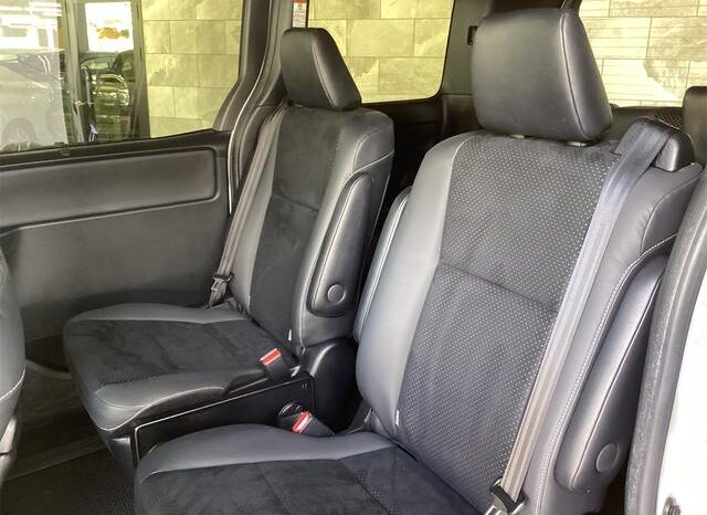 
								TOYOTA VOXY 2021 full									