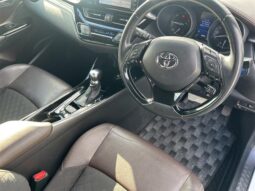 
										TOYOTA C-HR 2017 full									