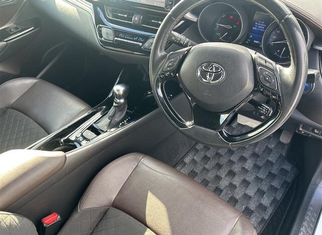 
								TOYOTA C-HR 2017 full									