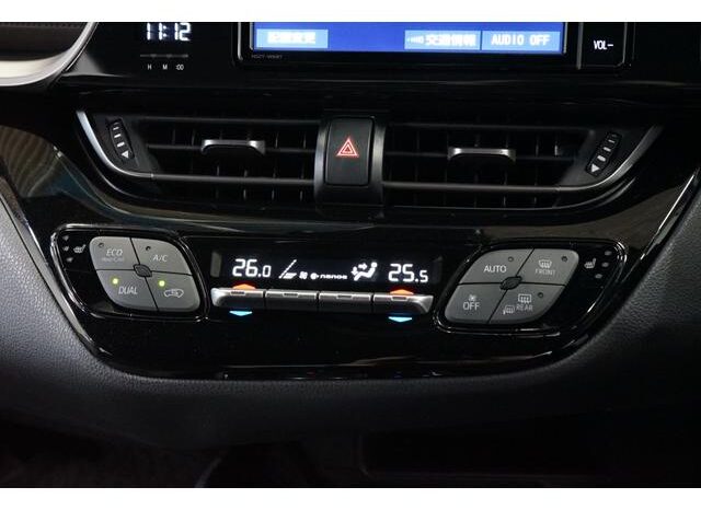 
								TOYOTA C-HR 2019 full									