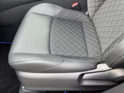 
										TOYOTA C-HR 2021 full									