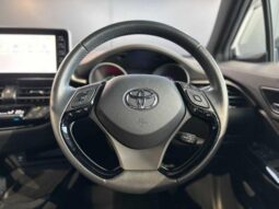 
										TOYOTA C-HR 2021 full									