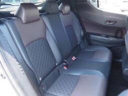 
										TOYOTA C-HR 2018 full									