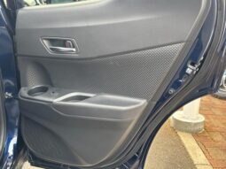 
										TOYOTA C-HR 2021 full									