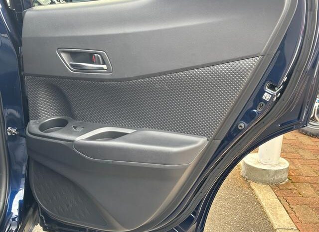 
								TOYOTA C-HR 2021 full									