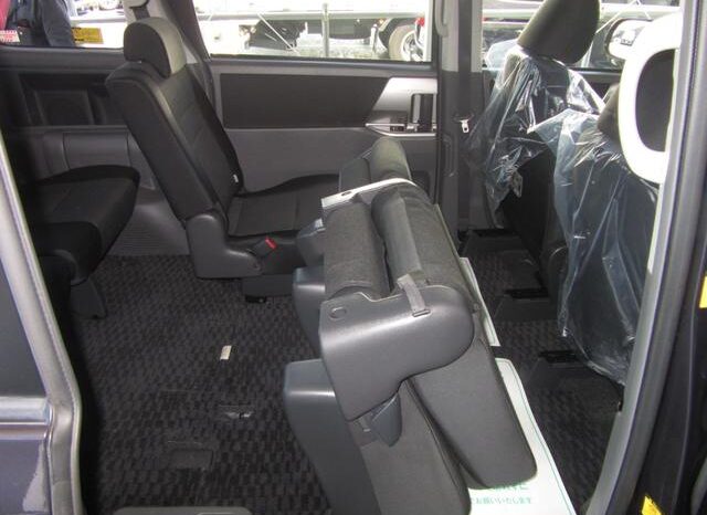 
								TOYOTA VOVY 2008 full									