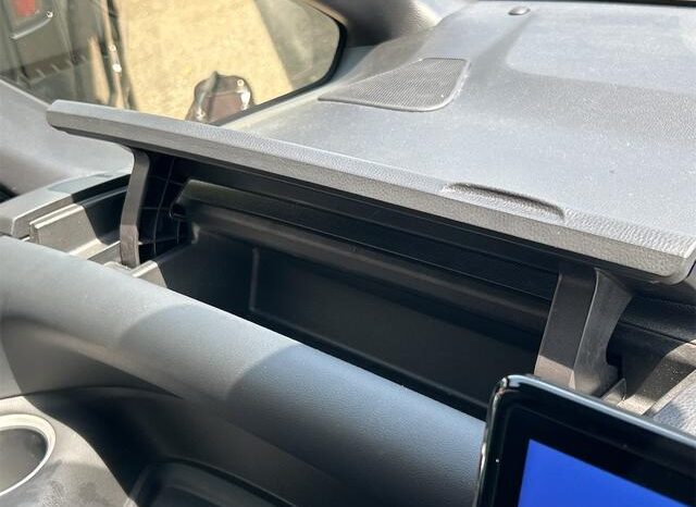 
								TOYOTA VOXY 2022 full									