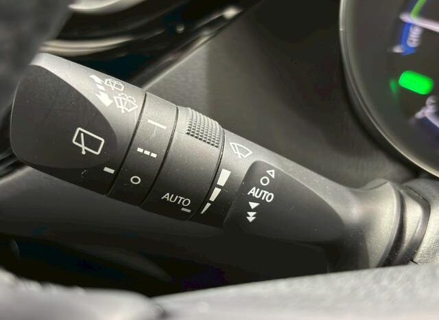 
								TOYOTA C-HR 2021 full									