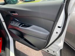 
										TOYOTA C-HR 2022 full									