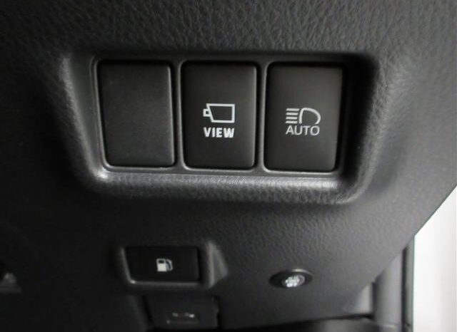 
								TOYOTA C-HR 2022 full									