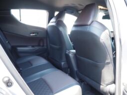 
										TOYOTA C-HR 2018 full									