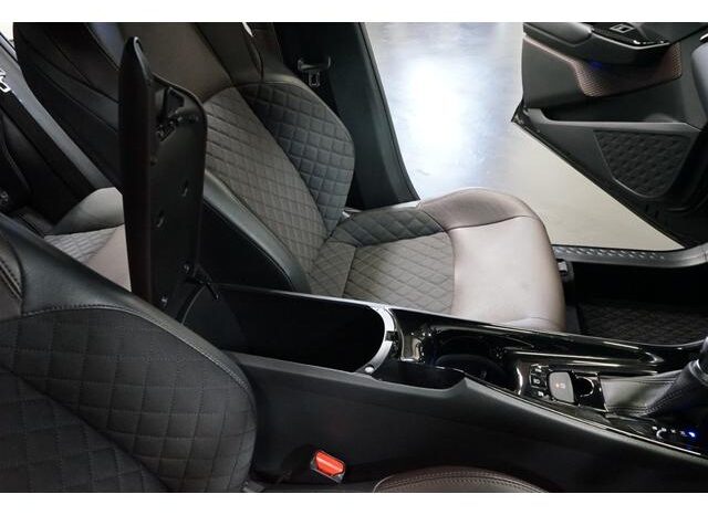 
								TOYOTA C-HR 2019 full									