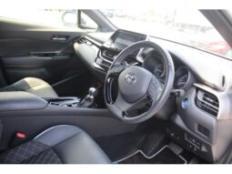 
										TOYOTA C-HR 2019 full									